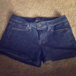 Stretchy Jean shorts