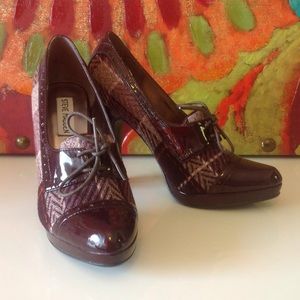 Steve Madden Menswear Inspired Pump