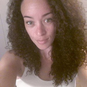 Meet your Posher, Talia