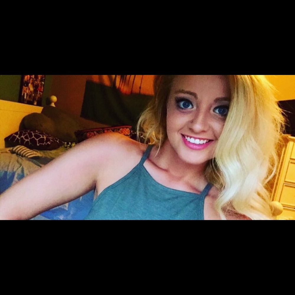 Meet your Posher, Kelsey