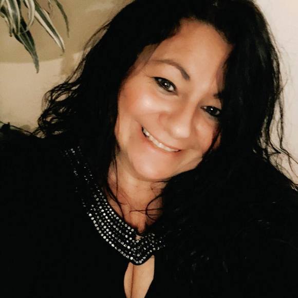 Meet your Posher, Yasna - Picture 1 of 1