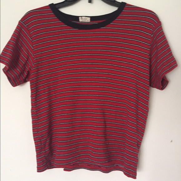 red t-shirt with navy blue and white stripes⚡️