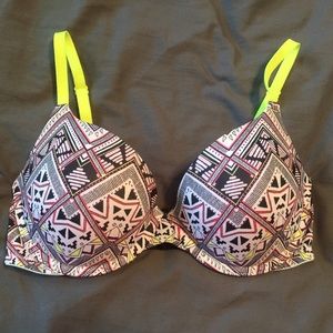 VS push up bra NWOT