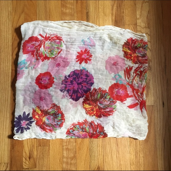 Crinkled Floral Scarf - Picture 4 of 4