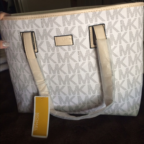 Michael kors tote