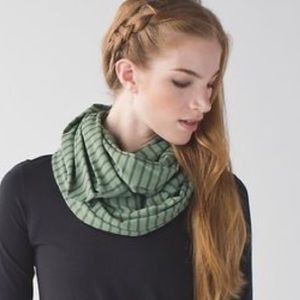 Vinyasa Scarf lululemon athletica
