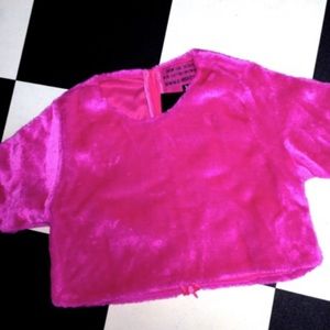 O-Mighty Hot Pink Furbae crop top! Size M Omighty