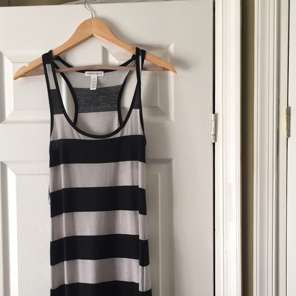 Perfect long maxi dress for the summer time!