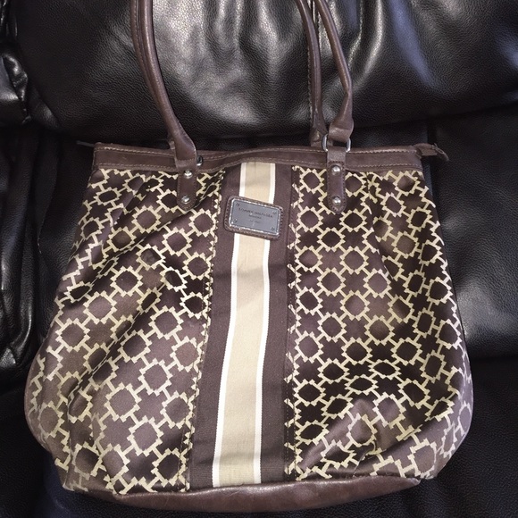 #55 💰SOLD💰Tommy Hilfiger bag