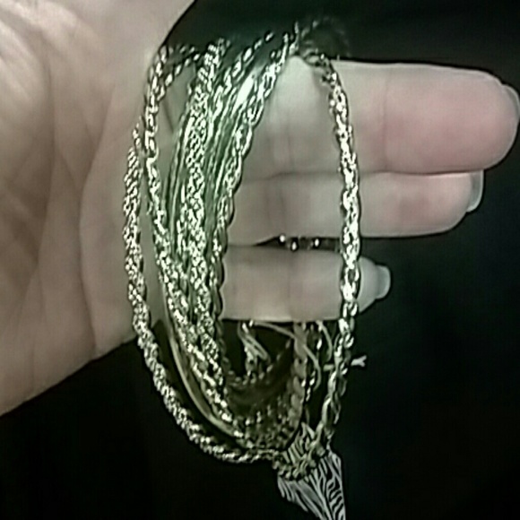 8 gold bangle bracelet - Picture 1 of 2