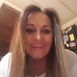 Meet your Posher, Vicky