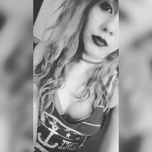 Meet your Posher, Hailey