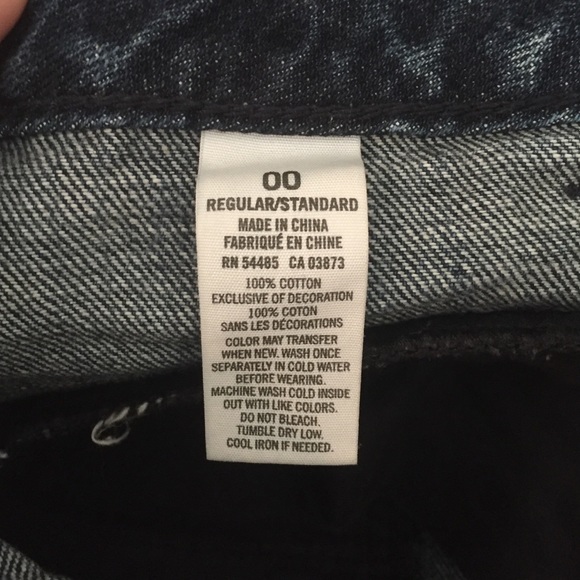 00 pair of denim American Eagle shorts - Picture 4 of 4