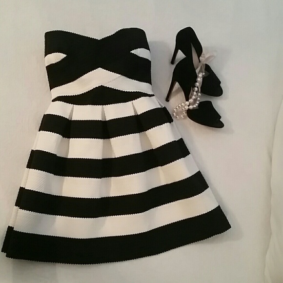 Strapless, short, black and white dress