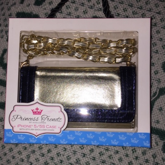 New iPhone 5 / 5S Purse Wallet Case