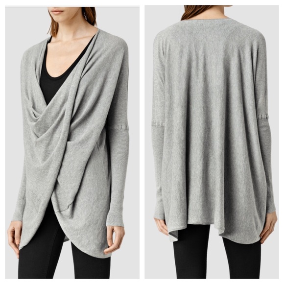 Itat Shrug in Gray