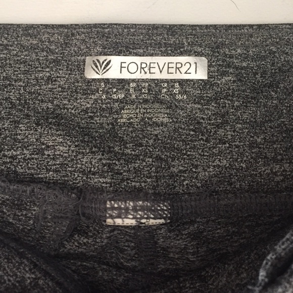Forever 21 yoga shorts - Picture 2 of 4