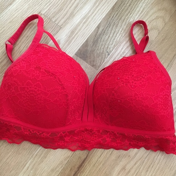 NWOT VS PINK Floral Lace Bralette