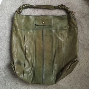 Chloe. Vintage olive shoulder bag