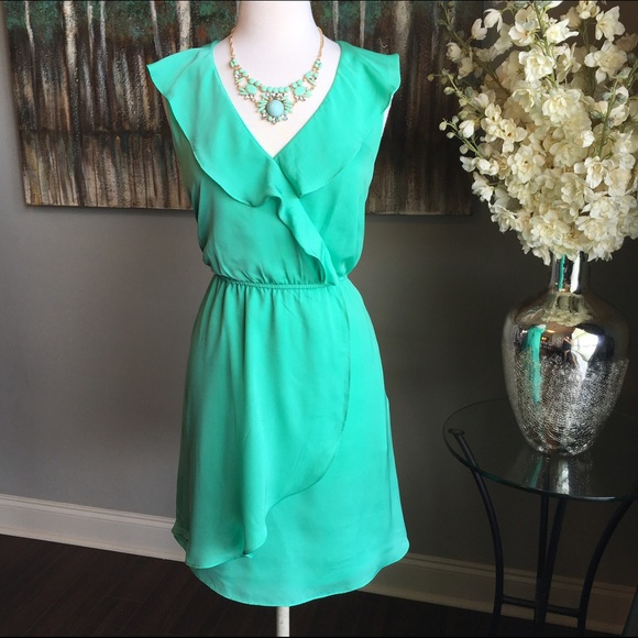 BCBGeneration Dresses & Skirts - BCBGeneration Mint Green Dress