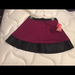 Candie's skirt boysenbrry
