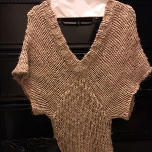 Jessica Simpson sweater