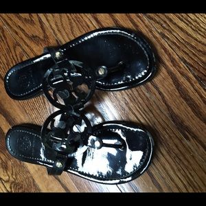 Pre loved Tory burch sandals!
