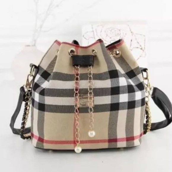 ‼️SALE $20‼️ Beautiful shoulder hobo purse BNWT