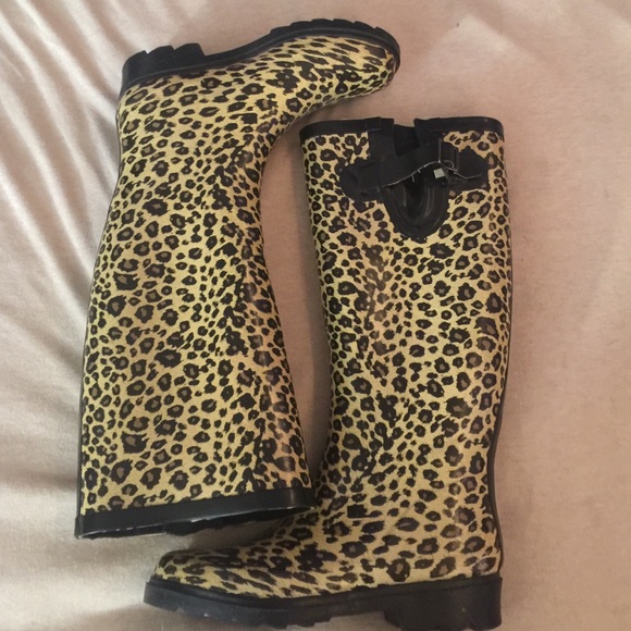 Cheetah print rain boots!