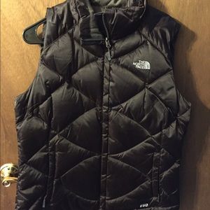 ONE DAY SALE!! ☀️ North Face Vest Size large