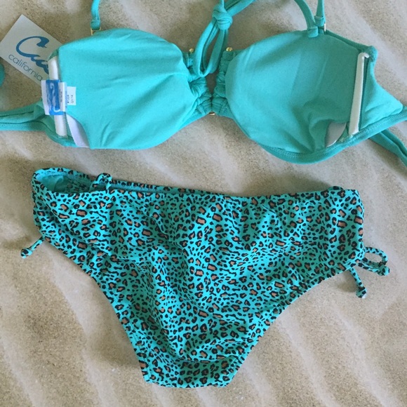 NWT California Waves Bikini - Picture 3 of 4
