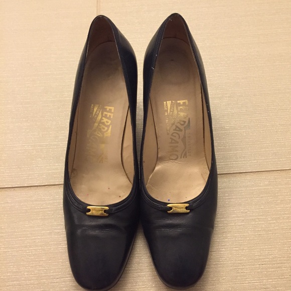 Salvatore Ferragamo Heel Size 6A