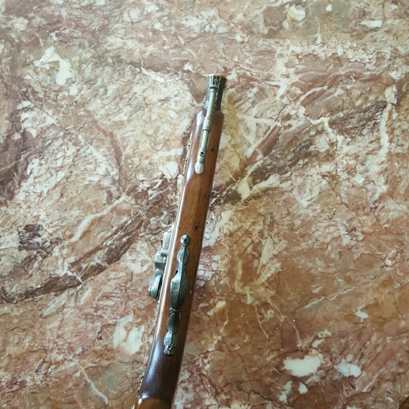 Antique gun (not real) - Picture 4 of 4