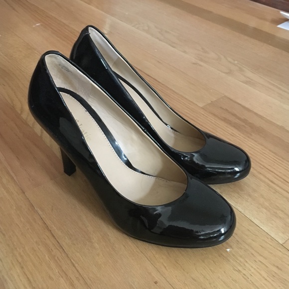 NWOT Kelly & Katie Pumps