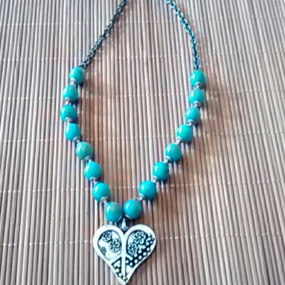 Xc- Adorable 💙Heart Pendant💙 Turquoise Necklace