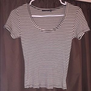 Brandy Melville short sleeve crop