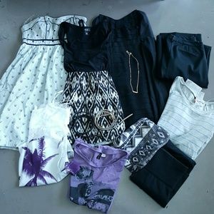 13 Piece Urban Outfitters Clothing Lot