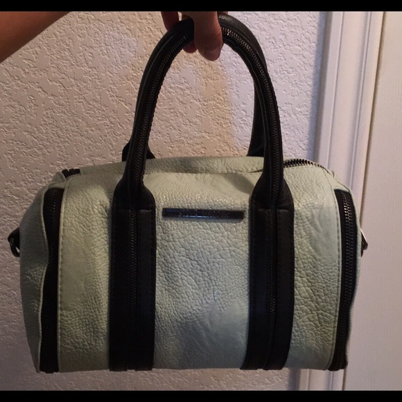 STEVE MADDEN HAND BAG