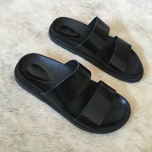 Zara black Birkenstock type sandel