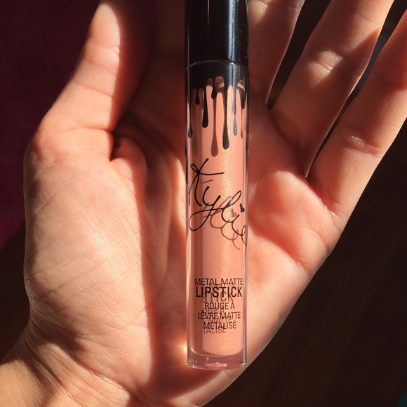 HEIR Kylie Jenner Metal Matte Lipstick!