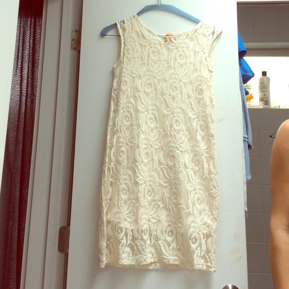 Lace dress