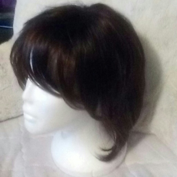 Wig - Picture 2 of 4