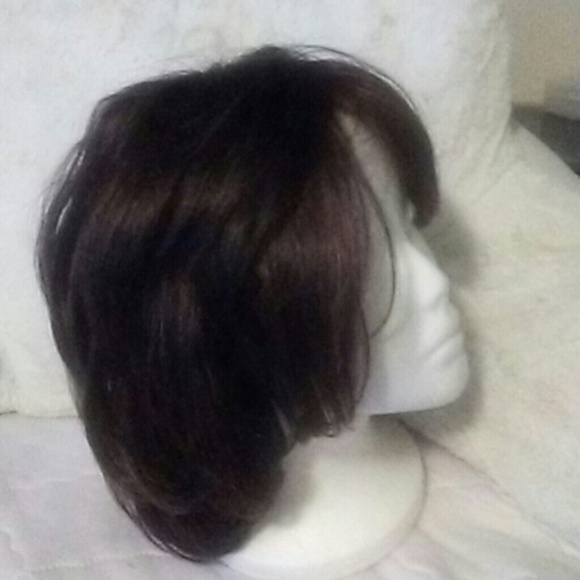 Wig - Picture 3 of 4