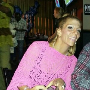 Meet your Posher, Eva