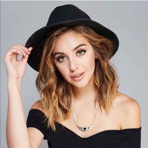 NWT buckled band straw Panama hat black