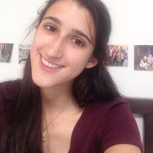 Meet your Posher, Daniela