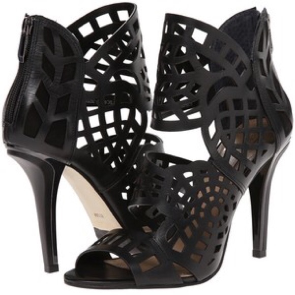 BCBGMAXAZRIA Maven Pumps