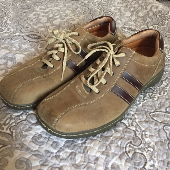 Men's Skechers dress shoes