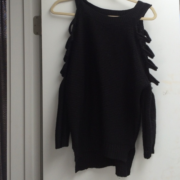 A sweater top,