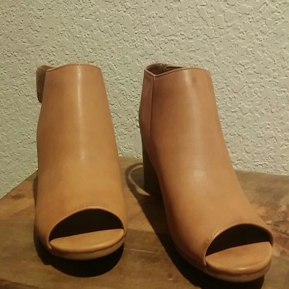 Tan Peep Toe Shootie